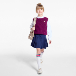 سترة (كنزة) من الصوف، مُضلعة وبدون أكمام، باللون الأرجواني المائل للأحمر الداكن للفتيات